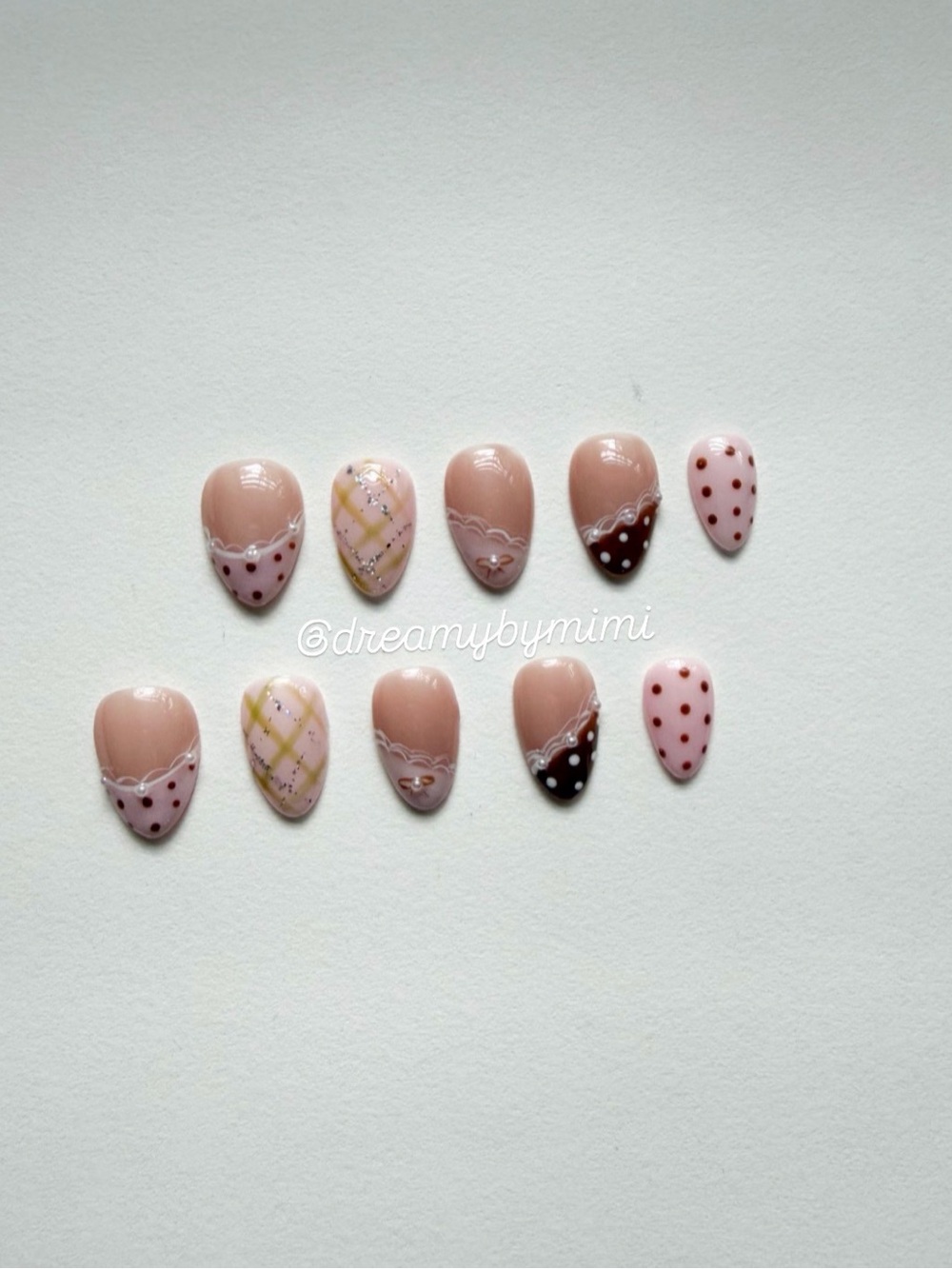 Neutral Pink & Polka Dot Press-On Nail Set